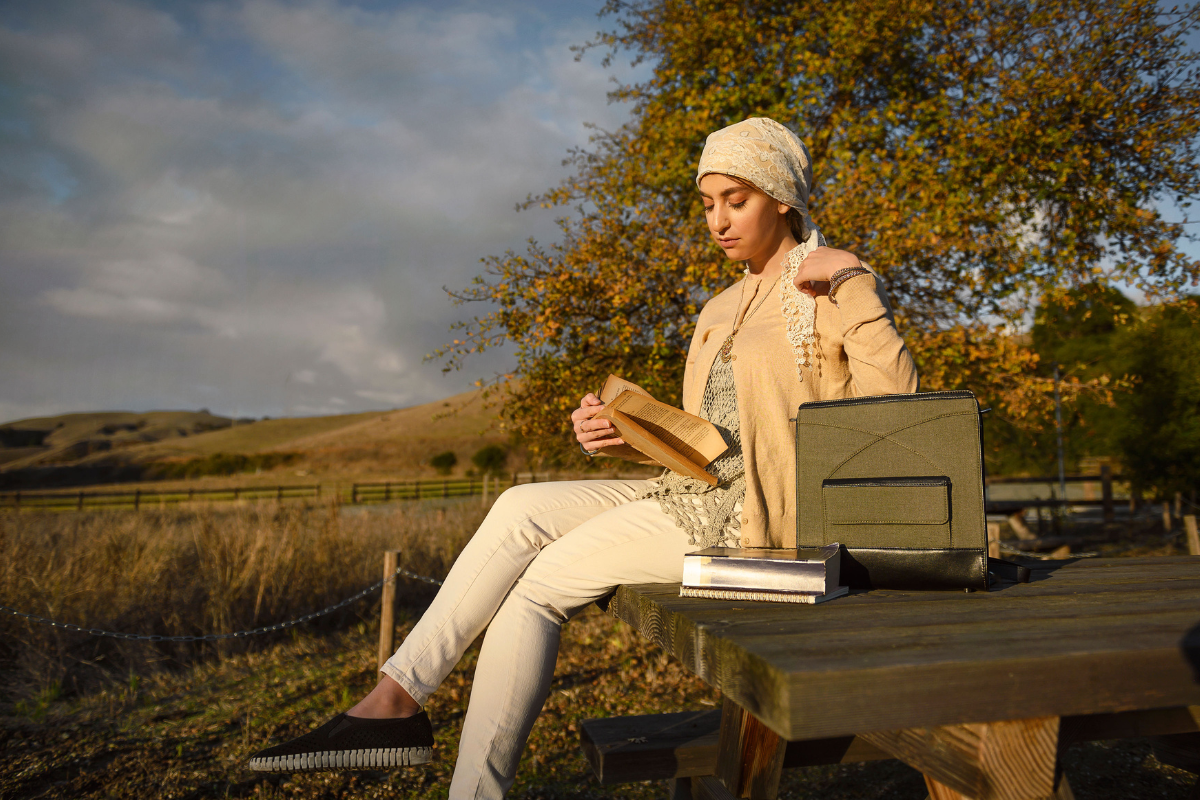 Why Vegan Bags are a Compassionate Choice (2024)